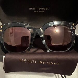 Vintage Henri Bendel sunglasses